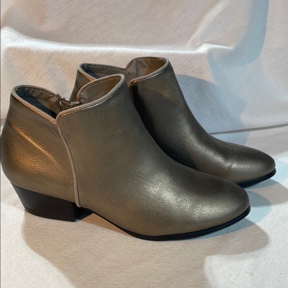 Gold Ankle Boots 6.5 Side Zipper slip on Salon Studio
